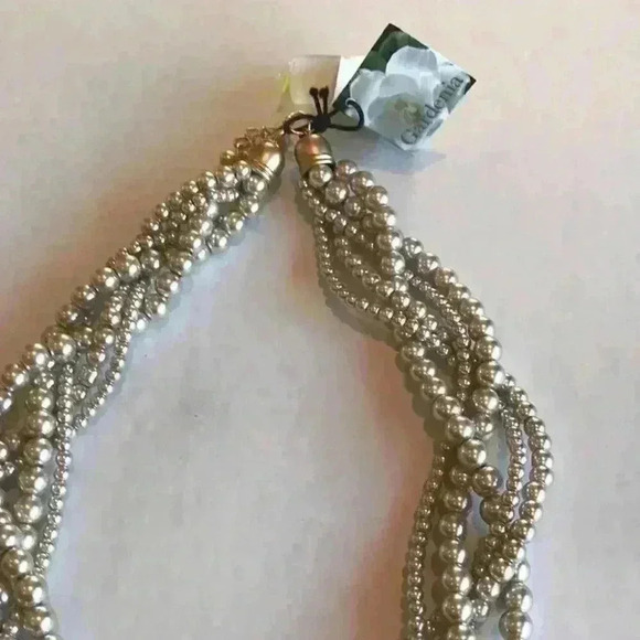 Fox’s new Faux Pearl Statement Necklace - Picture 11 of 16